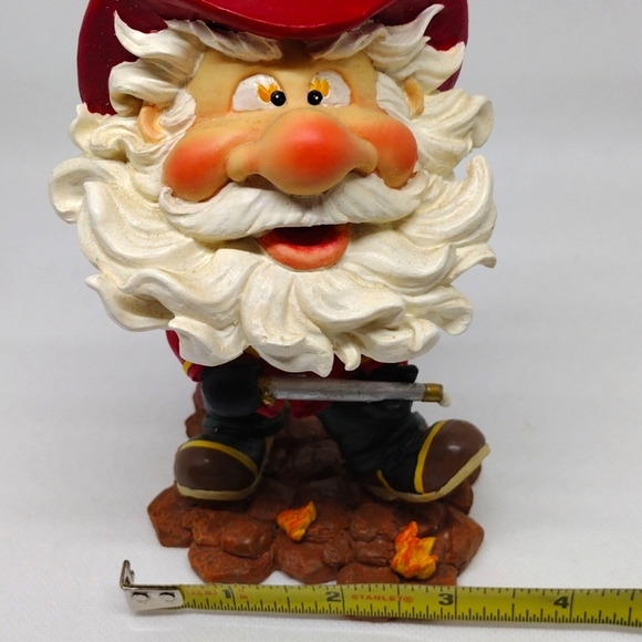 Christmas Around The World In The Heat Of The Holidays Fireman Santa Bobble Head - Picture 12 of 12